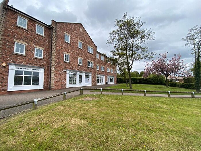 2 Bedroom Apartment To Rent In Hastings Court, Wickersley, S66