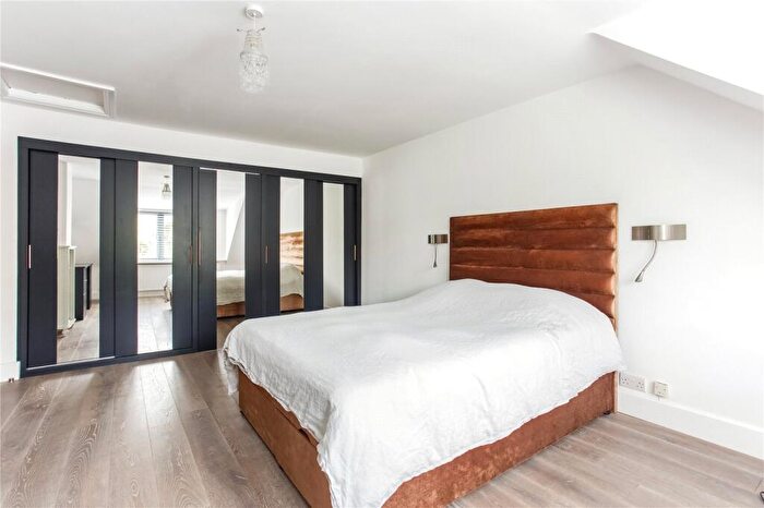 5 Bedroom Detached House For Sale In Harmer Green Lane, Welwyn, Hertfordshire, AL6