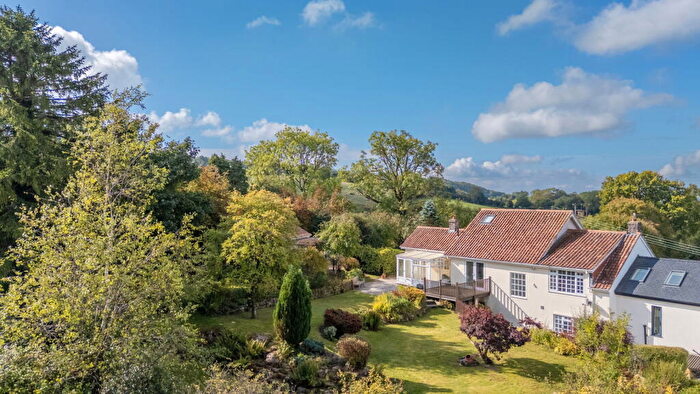 4 Bedroom Semi-Detached House For Sale In Cuck Hill, Shipham, BS25