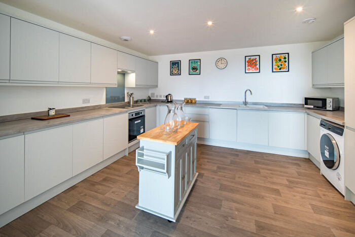 2 Bedroom Apartment To Rent In Carter Street, Sandown, PO36