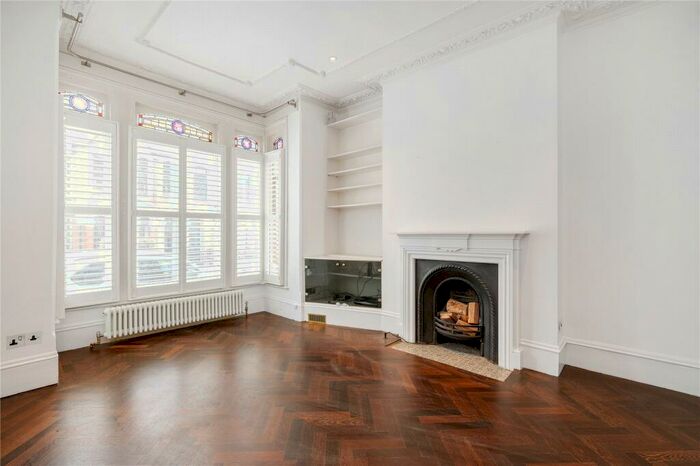 4 Bedroom Terraced House To Rent In Liberia Road, Highbury Fields, Highbury, London, N5