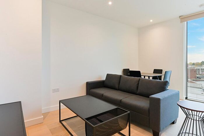 2 Bedroom Flat To Rent In The Clarendon, Watford, London, WD17