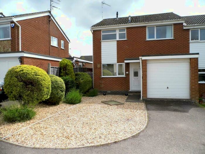 3 Bedroom Semi-Detached House To Rent In Raleigh Close, Rothwell, Kettering, Northants, NN14