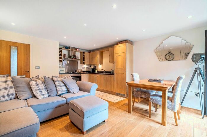 1 Bedroom Flat To Rent In Repton House, Scott Avenue, Putney, London, SW15