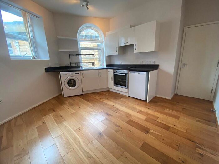 1 Bedroom Flat To Rent In Adelaide Lane, Bournemouth, Dorset, BH1