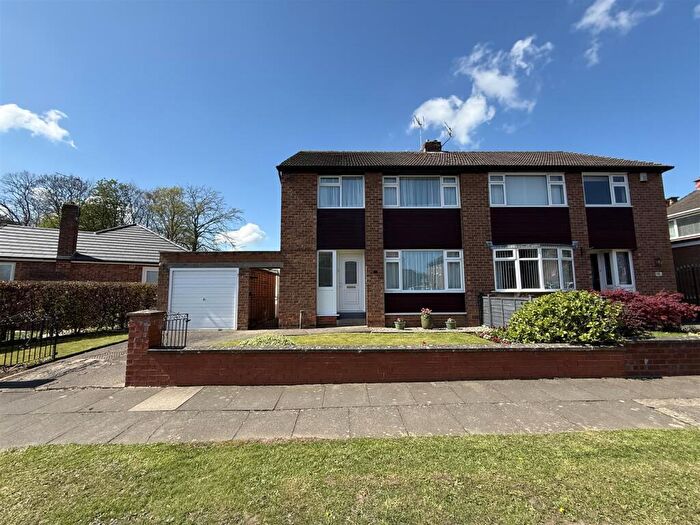 3 Bedroom Semi Detached House For Sale In Carroll Road, Darlington, DL3