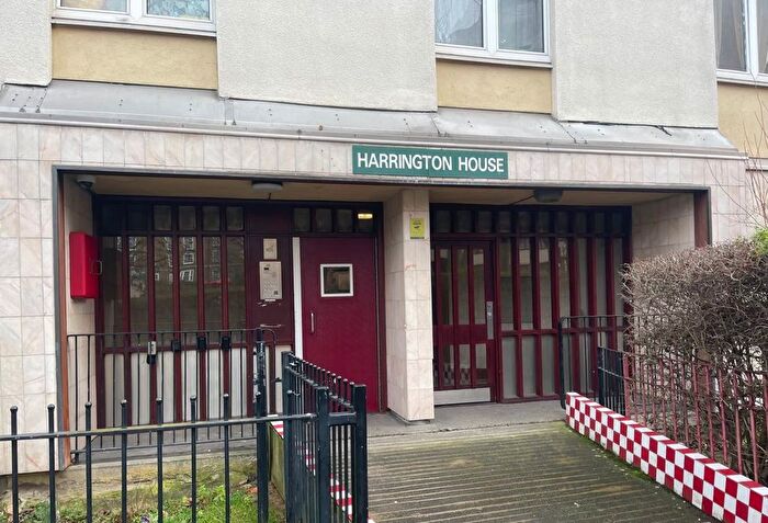 3 Bedroom Flat To Rent In Harrington Street, London, NW1