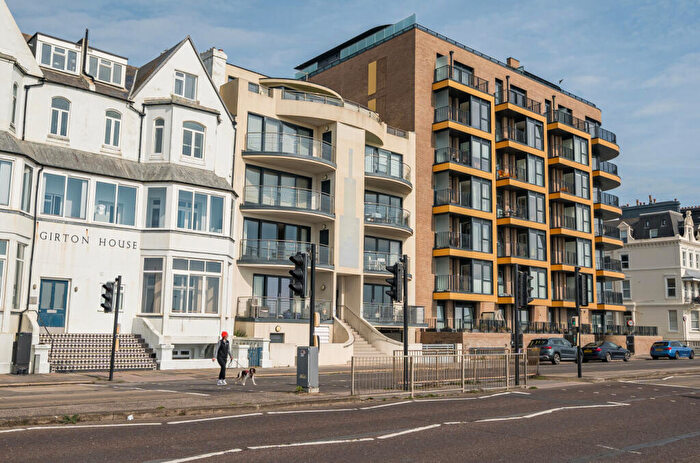 2 Bedroom Flat To Rent In Kingsway, Hove, BN3
