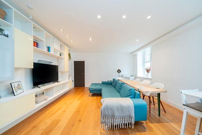 2 Bedroom Flat For Sale In Windsor Street, Islington, N1