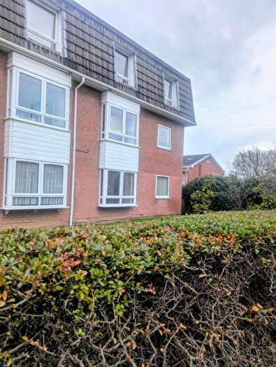 2 Bedroom Apartment To Rent In Fairmile Road, Christchurch, BH23