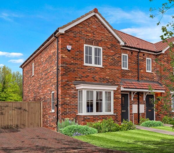 3 Bedroom End Of Terrace House For Sale In Clover Lane, Healing, Grimsby, DN41