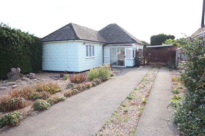 2 Bedroom Bungalow For Sale In The Greenway, Clacton On Sea, CO15