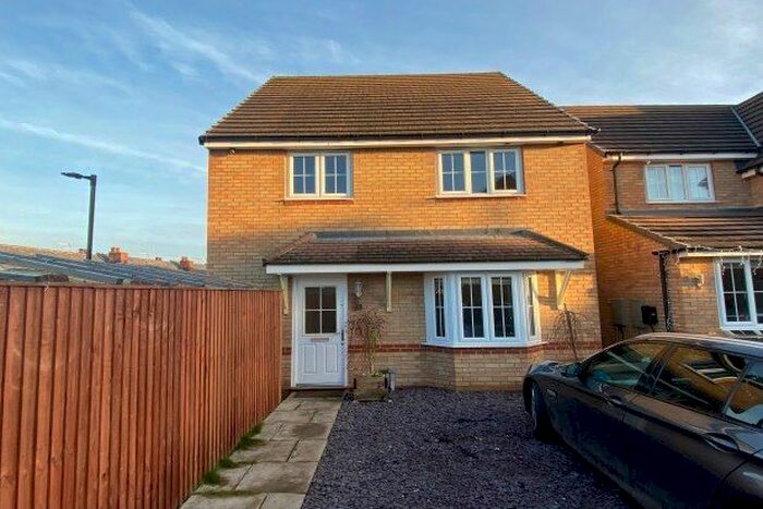 4 Bedroom Detached House To Rent In Brownlee Close, Rotherham S60