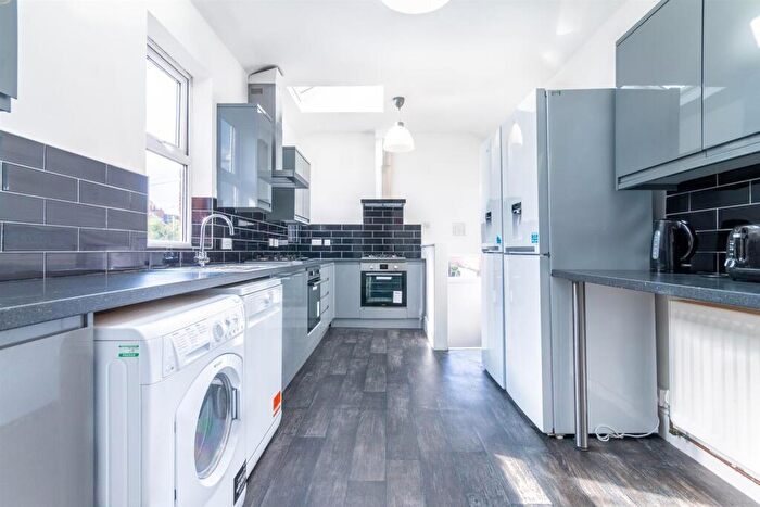 6 Bedroom Maisonette To Rent In Coniston Avenue, Jesmond, NE2