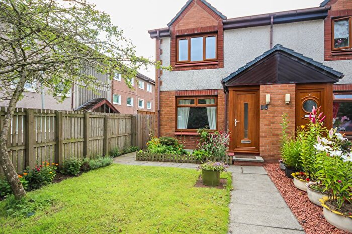 2 Bedroom Semi-Detached House To Rent In Willow Grove, Livingston, EH54