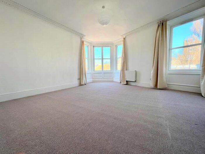 2 Bedroom Flat To Rent In Appin Terrace, Slateford, Edinburgh, EH14