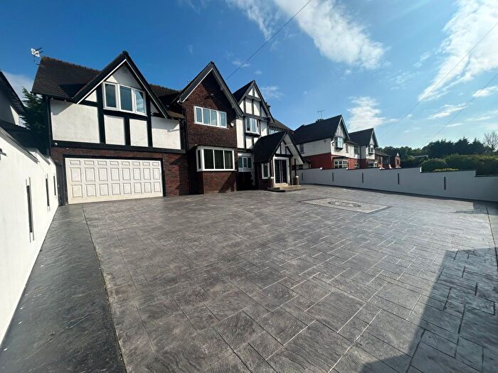 5 Bedroom Detached House To Rent In Sheepfoot Lane, Manchester, M25