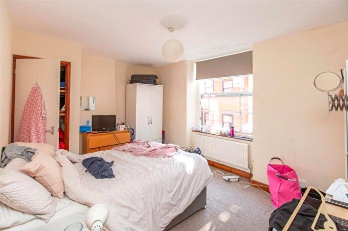 3 Bedroom House To Rent In York Place, Bristol, BS1