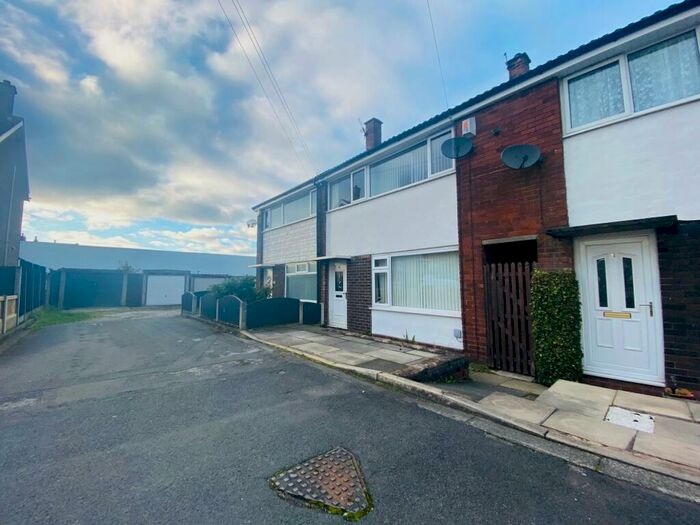 3 Bedroom House To Rent In Lodge Close, Bamber Bridge, PR5