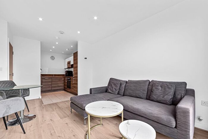 1 Bedroom Flat For Sale In Agnes George Walk, London, E16