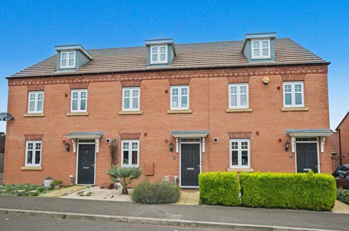 3 Bedroom Town House For Sale In Irons Road, Harlestone Manor, Northampton, NN5