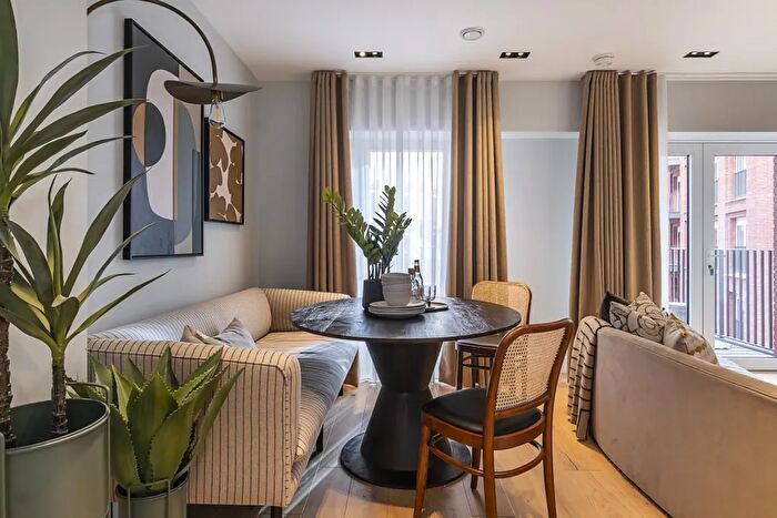 1 Bedroom Flat For Sale In Langley Lane, London, SW8