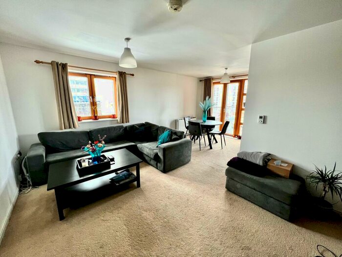2 Bedroom Flat To Rent In The Atrium, Anvil Street, BS2