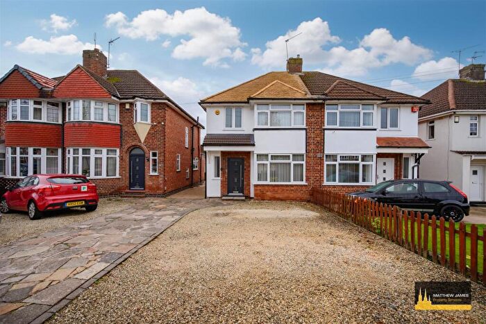 3 Bedroom Semi-Detached House For Sale In Daventry Road, Coventry * Sought After Location *, CV3