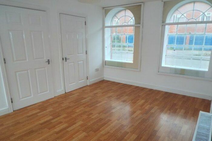 2 Bedroom Flat To Rent In Beoley Road West, Redditch, B98