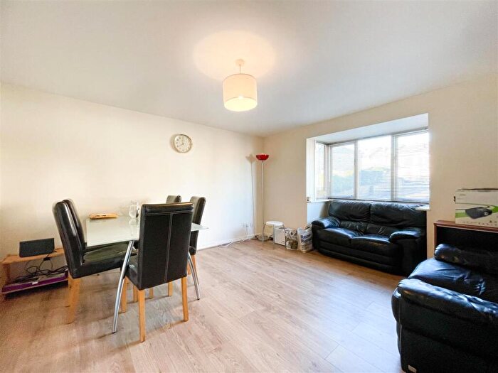 4 Bedroom House To Rent In Flat C, Springhill Court, Crookesmoor, Sheffield, S10