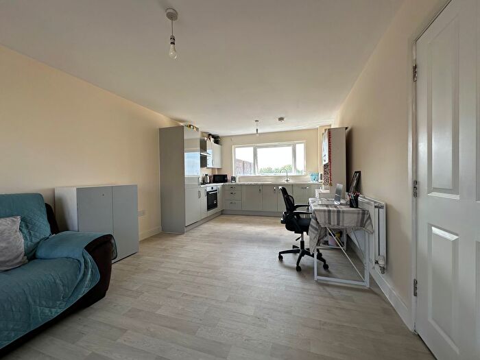 2 Bedroom Flat For Sale In Galton Road, Cambridge, CB3