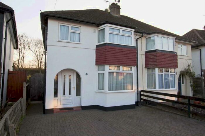 3 Bedroom Semi-Detached House To Rent In Roundways, Ruislip, HA4
