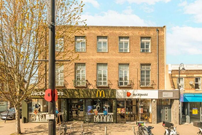 1 Bedroom Flat To Rent In High Street, New Malden, KT3