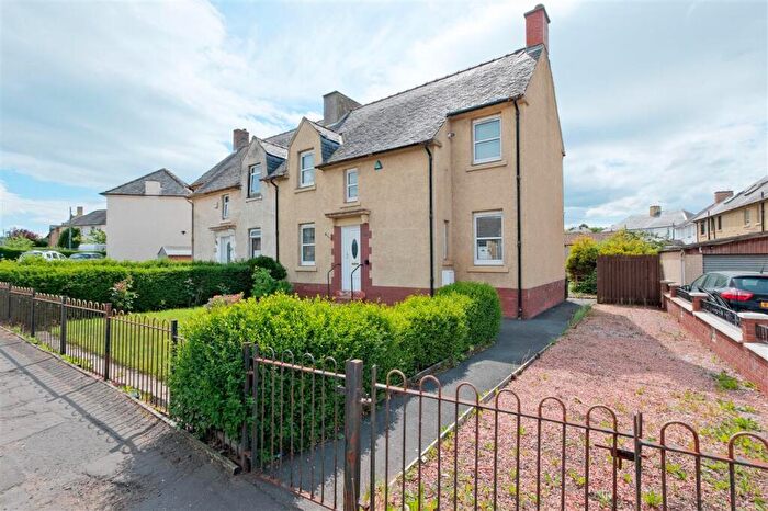 4 Bedroom Semi-Detached House For Sale In Hareleeshill Road, Larkhall, ML9