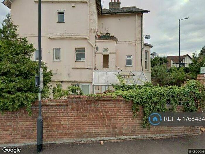 Studio To Rent In Craufurd Rise, Maidenhead, SL6