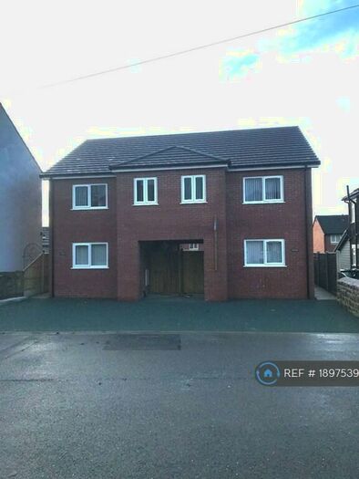 3 Bedroom Semi-Detached House To Rent In Clayton Road, Pentre Broughton, Wrexham, LL11