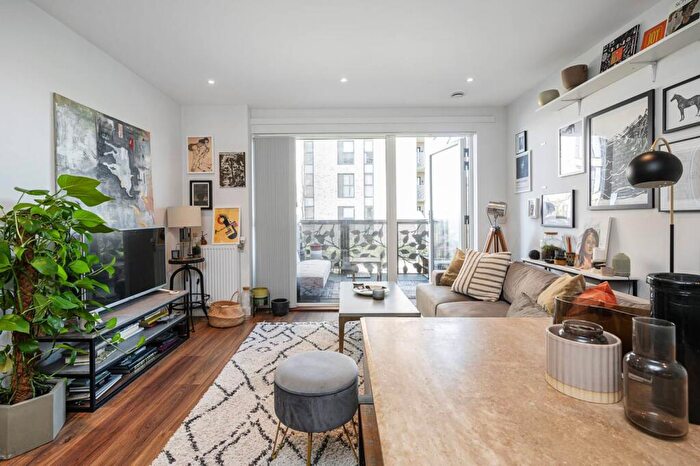 1 Bedroom Flat For Sale In Linnet House, Leyton, London, E10