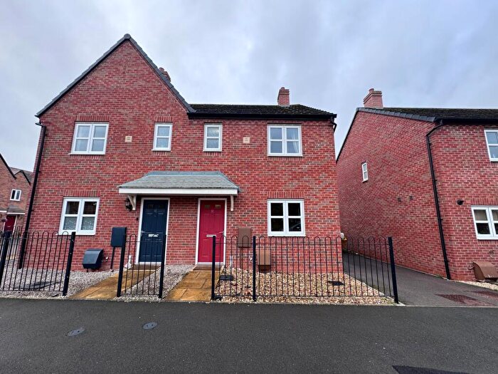 3 Bedroom House To Rent In Gundulf Road, Meon Vale, Stratford-Upon-Avon, CV37