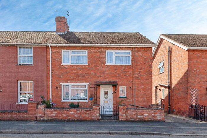 3 Bedroom Semi-Detached House For Sale In Sandford Road, Syston, Leicester, Leicestershire, LE7