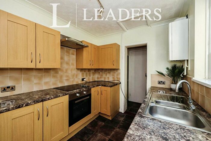 2 Bedroom Terraced House To Rent In Emsworth Road, PO2