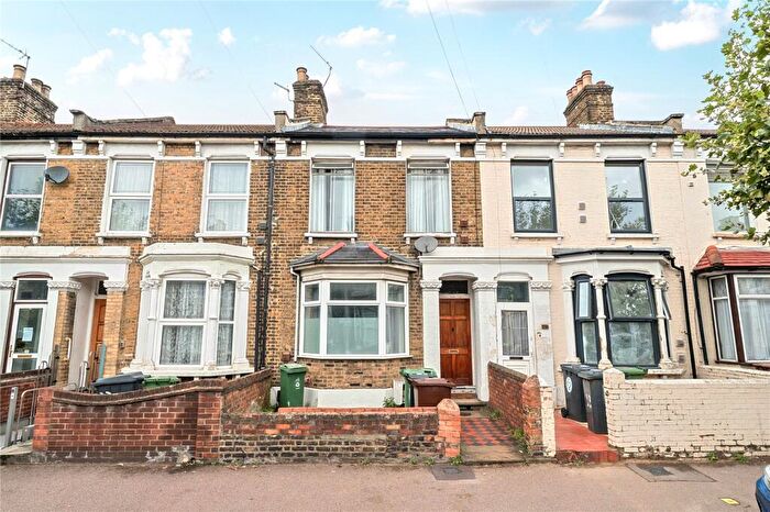 3 Bedroom Terraced House For Sale In Alexandra Road, Leyton, London, E10