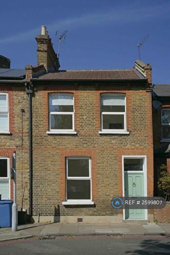 3 Bedroom Terraced House To Rent In Medlar Street, London, SE5