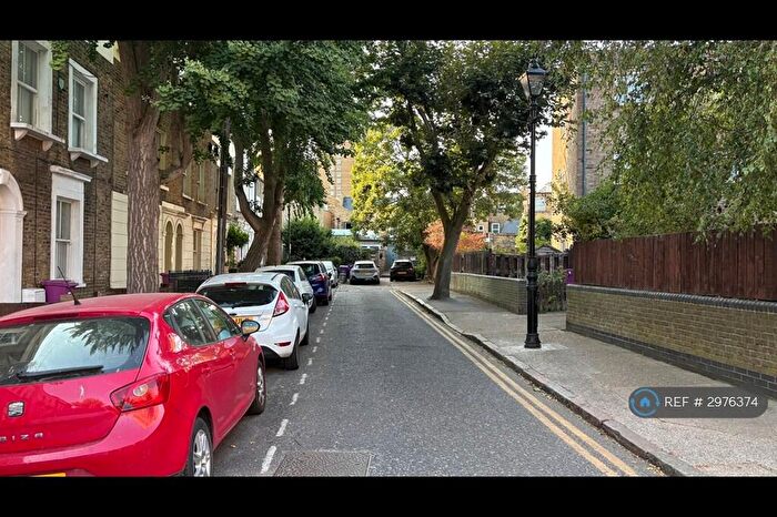 1 Bedroom Flat To Rent In Rosebank Gardens, London, E3