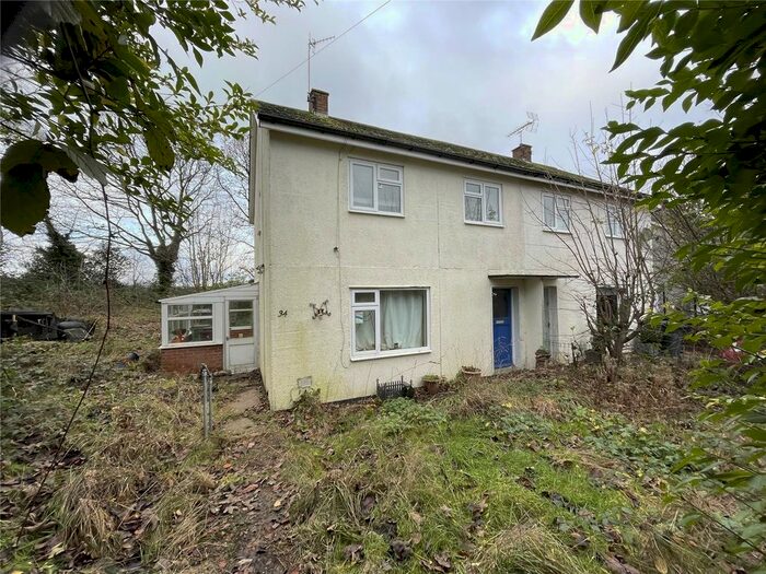 3 Bedroom Semi-Detached House For Sale In Woodside View, Holmesfield, Dronfield, Derbyshire, S18