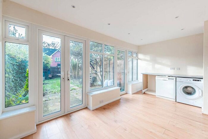 2 Bedroom Terraced House To Rent In Rickmansworth Road, Pinner, HA5