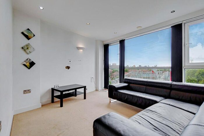 2 Bedroom Apartment To Rent In Oceanis Apartments, Royal Victoria Dock, E16