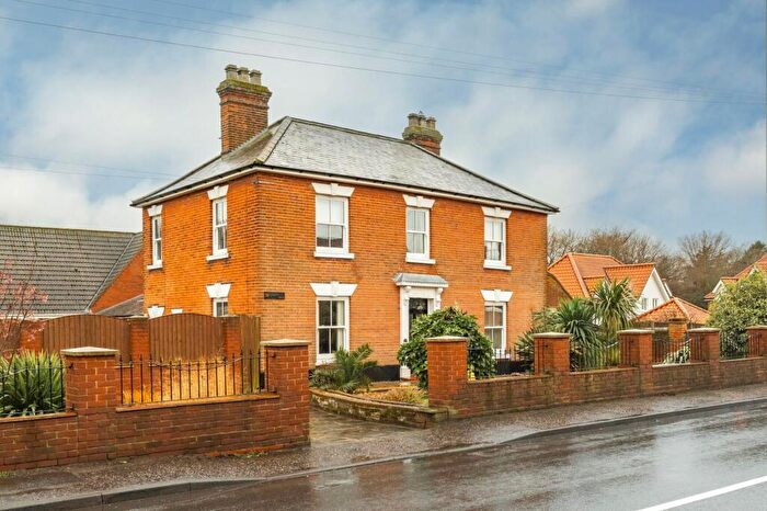 5 Bedroom Detached House For Sale In Cromer Road, North Walsham, NR28