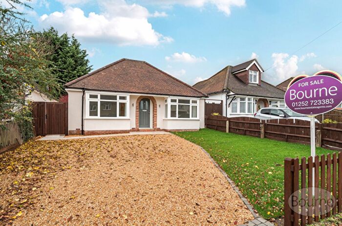 3 Bedroom Bungalow For Sale In West Avenue, Farnham, Surrey, GU9