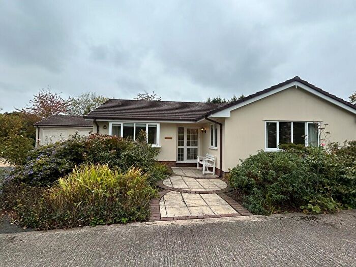 2 Bedroom Detached Bungalow To Rent In The Oaklands, Hall Lane, LL14