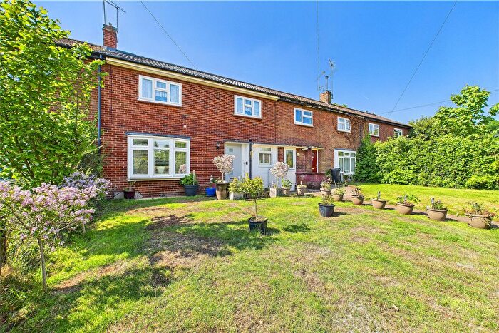 4 Bedroom Terraced House To Rent In Elizabeth Road, Wokingham, Berkshire, RG40